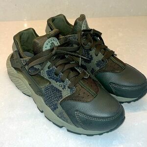 Nike Air Huarache Run Premium Python W